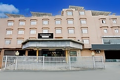 Townhouse Padav Square Gwalior Formerly Hotel Shelter