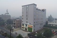LEO FORT HOTEL , Ludhiana
