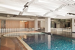 Brighton Hotel Bangkok, Phra Pra Daeng