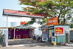 Hotel Malvan Katta, Satara