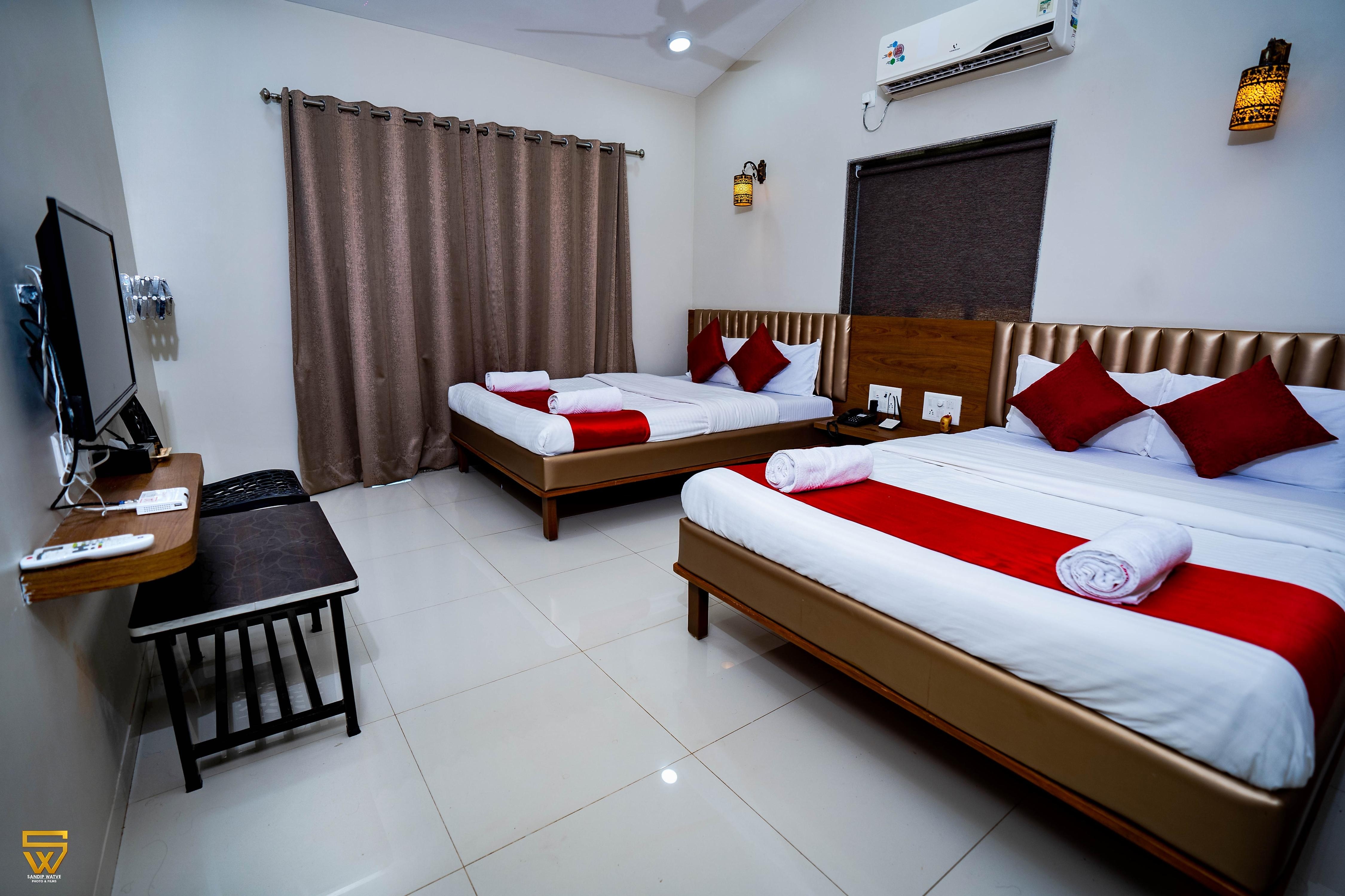 LOTUS RESORT 4