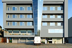 Kyriad Hotel Nashik by OTHPL, Shirdi