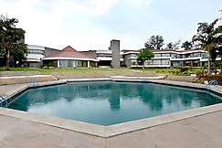 Hotel  Rajhans , Faridabad