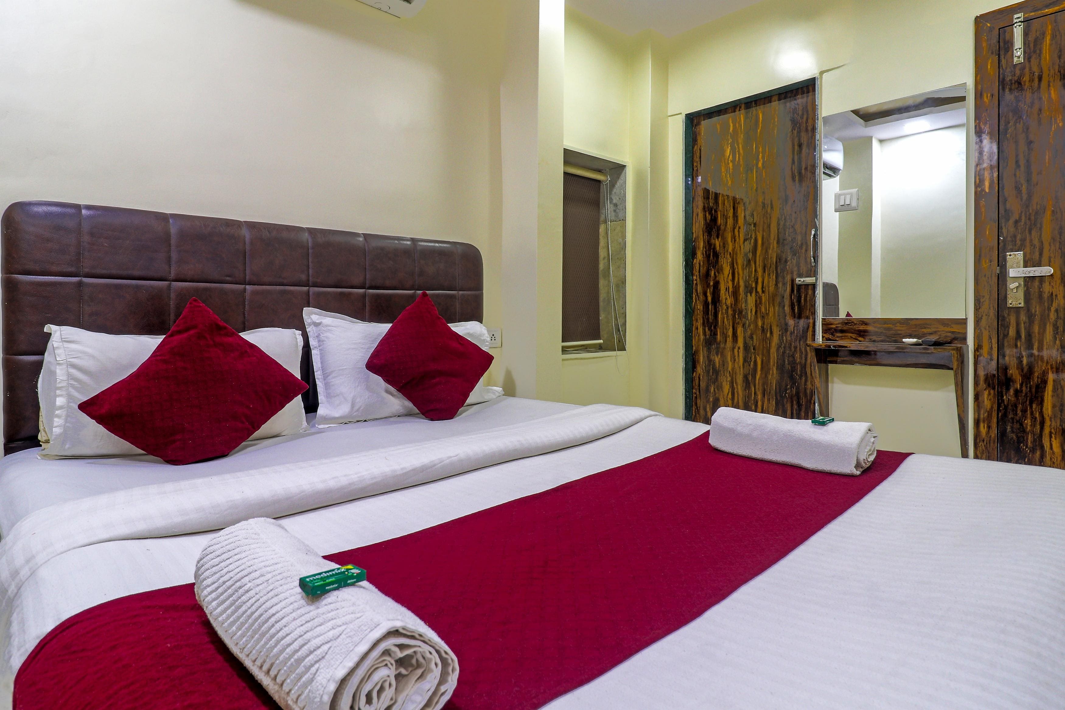 Deluxe AC Room 1