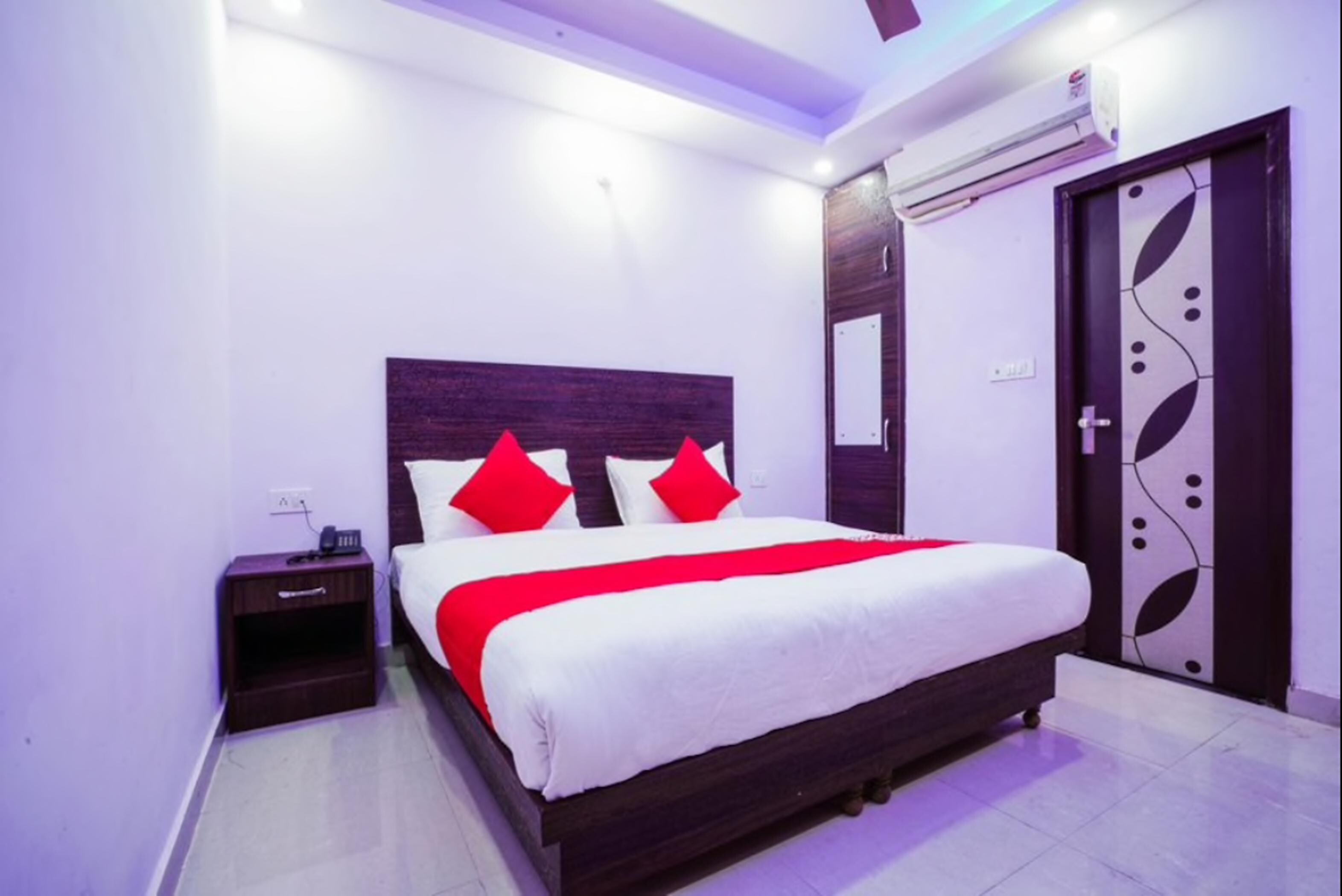 Hotel Shreeyansh - Tap to explore photos
