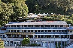Hotel Silverton (180 lake view), Nainital
