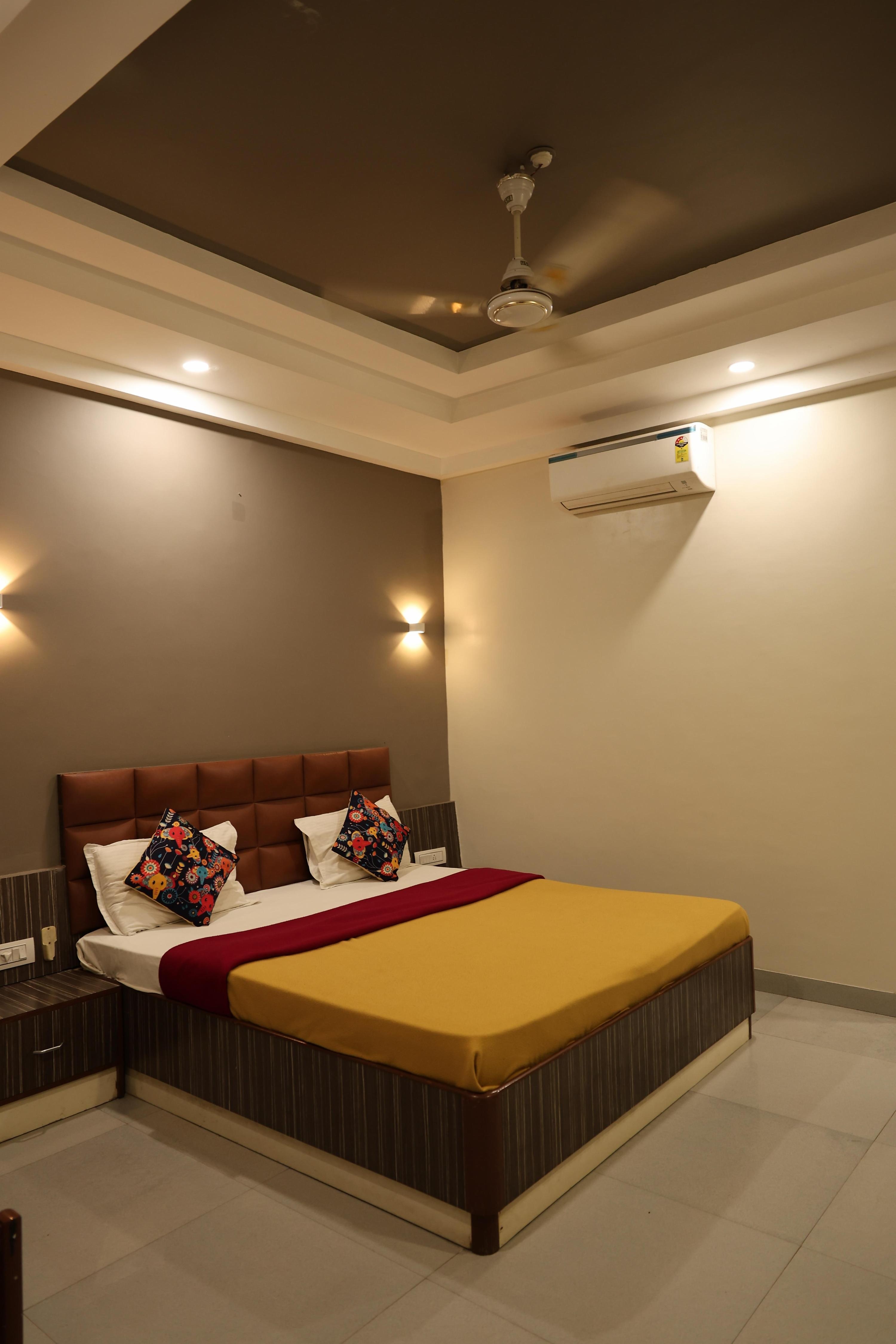 HOTEL SHIV RESIDENCY - Tap to explore photos