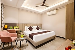 Hotel Superb near Connaught Place & RK Ashram Metro station, Delhi