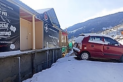 The Snow City|Mountain-facing Rooms, Joshimath