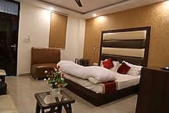 Hotel Mona Regency Near Nirman Vihar Metro Station, Delhi