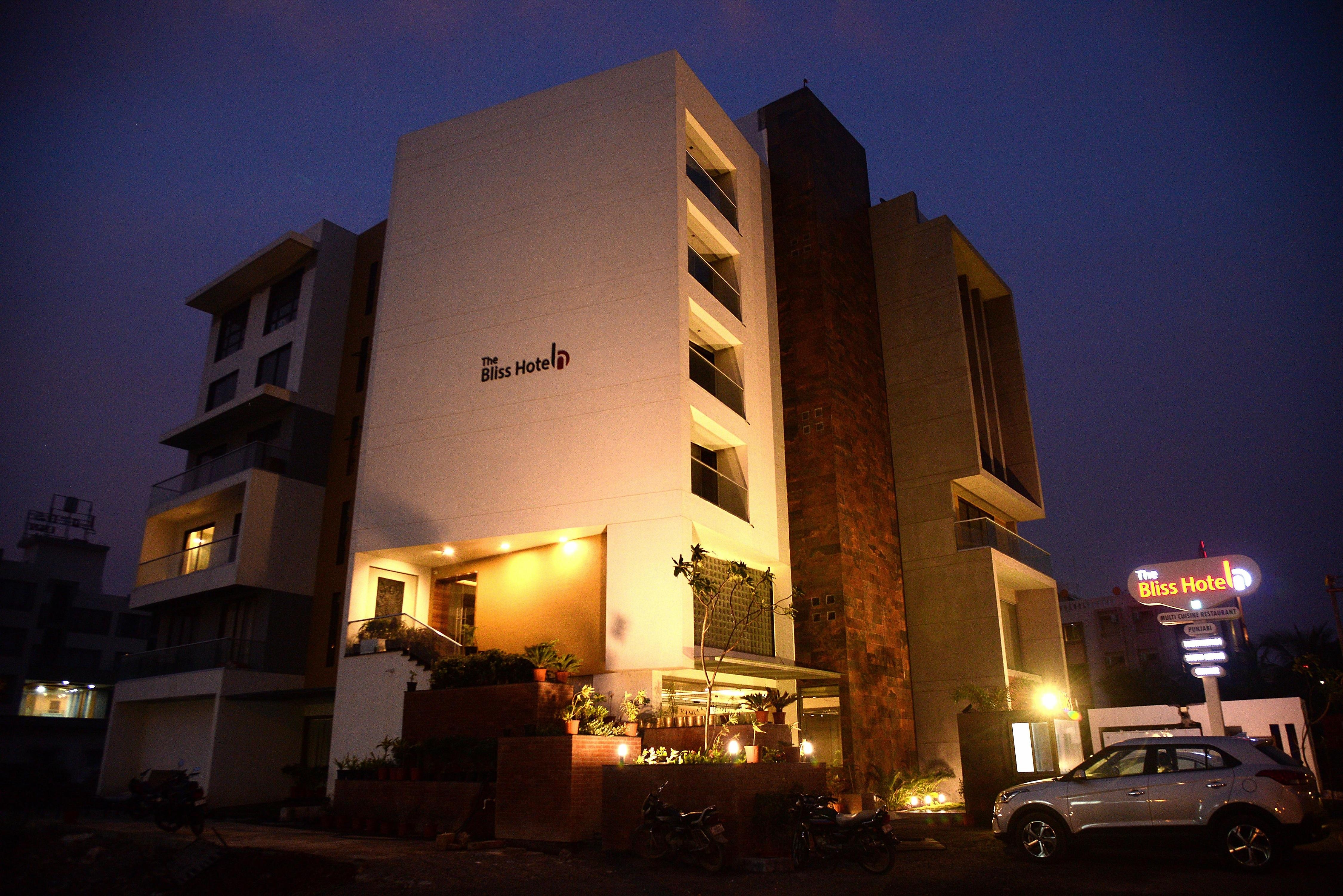 The Bliss Hotel - Tap to explore photos