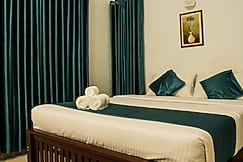 Mushroomhut Resort, Chalakudy