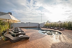 Journeyhub Pattaya Central, Pattaya