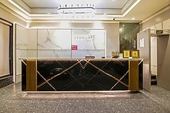 Hotel Transit By Star Group, Delhi