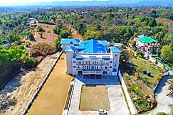 The Grand Kartikeye Hotel, Dharamshala