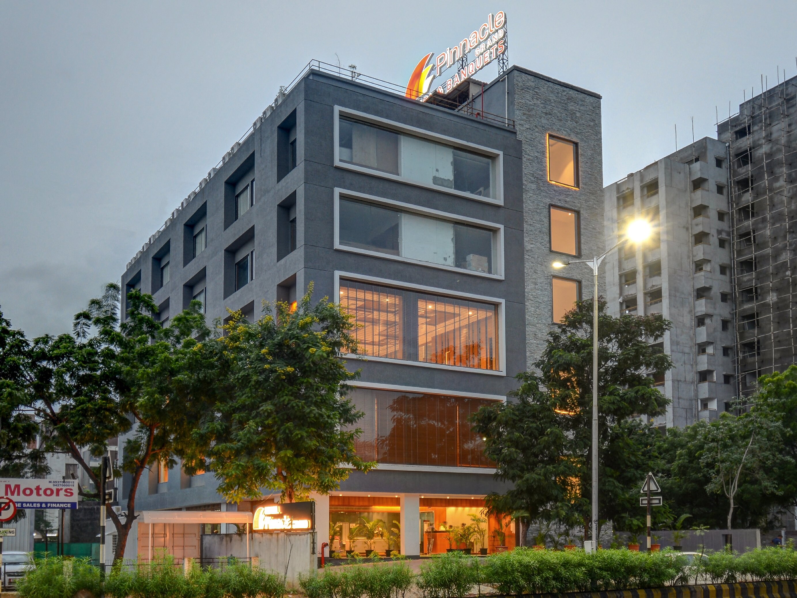 Pinnacle Grand Hotel & Banquets Ahmedabad Hotel Price, Address & Reviews