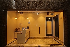 Landmark Inn