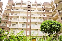 Hotel Shri Radha Nikunj Vrindavan, Vrindavan
