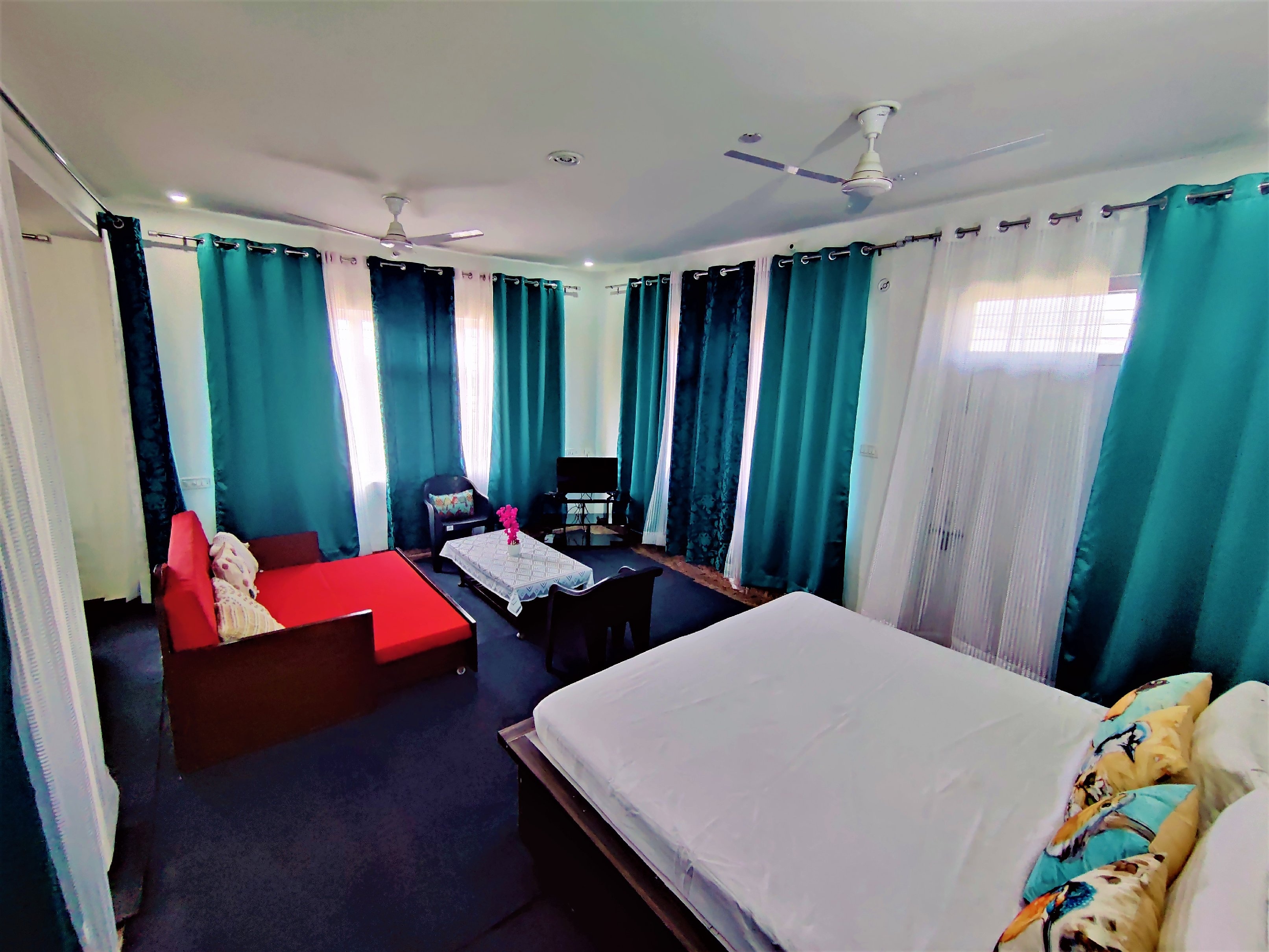 LITTLE BIRD KUNAL'S HOMESTAY - Tap to explore photos