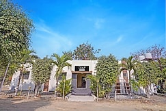 Super Collection O Tuljapur - Solapur Highway Formerly Royal Rooms, Tuljapur