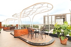 Golden Amulya Rest Wings Near International Airport, Devanhalli