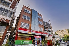 Hotel Kumar's Atithi Nivas, Indore