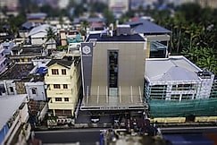 Sapphire Club Metro, Cochin