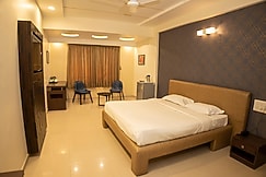 HOTEL COMFORT WORLD, Nadiad