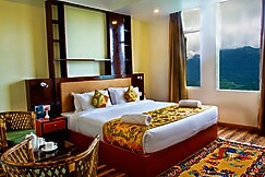 YASHASVI INN - Nxt to North Sikkim Taxi Stand, Gangtok