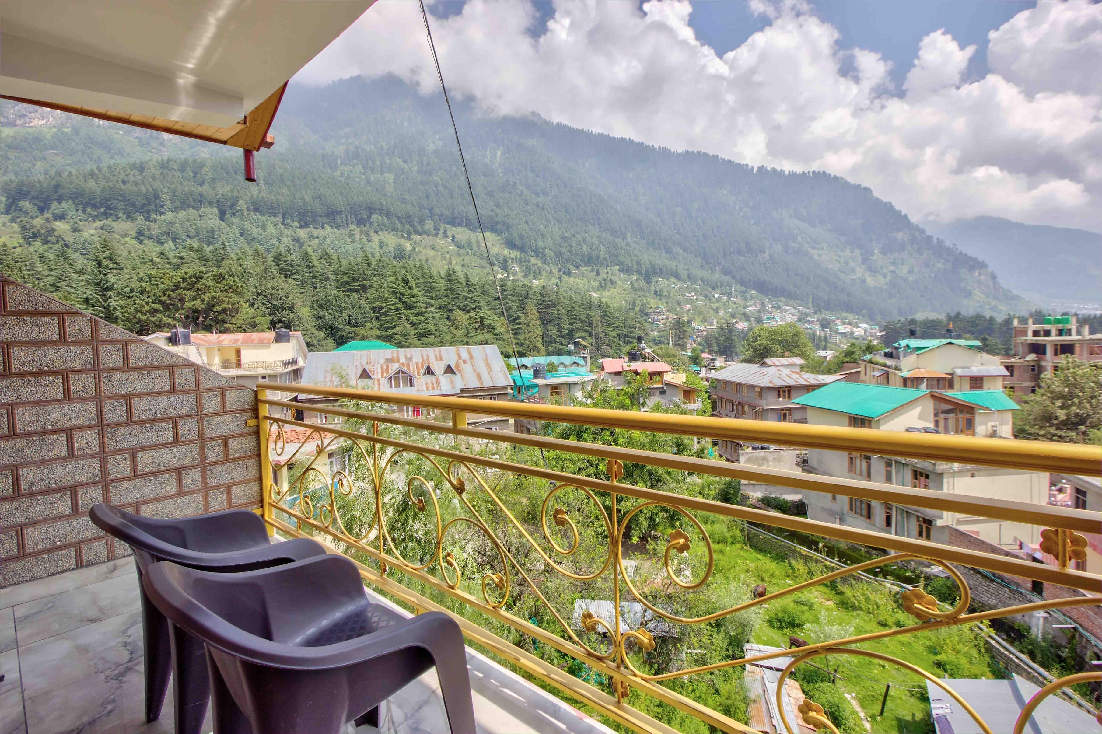 Hotel Sun Light Manali - Tap to explore photos