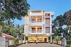 Hotel White portico, Thekkady