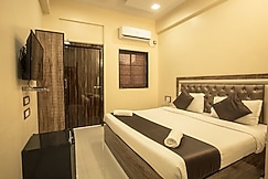 Hotel Apsara Near J J Hospital Mumbai, Mumbai