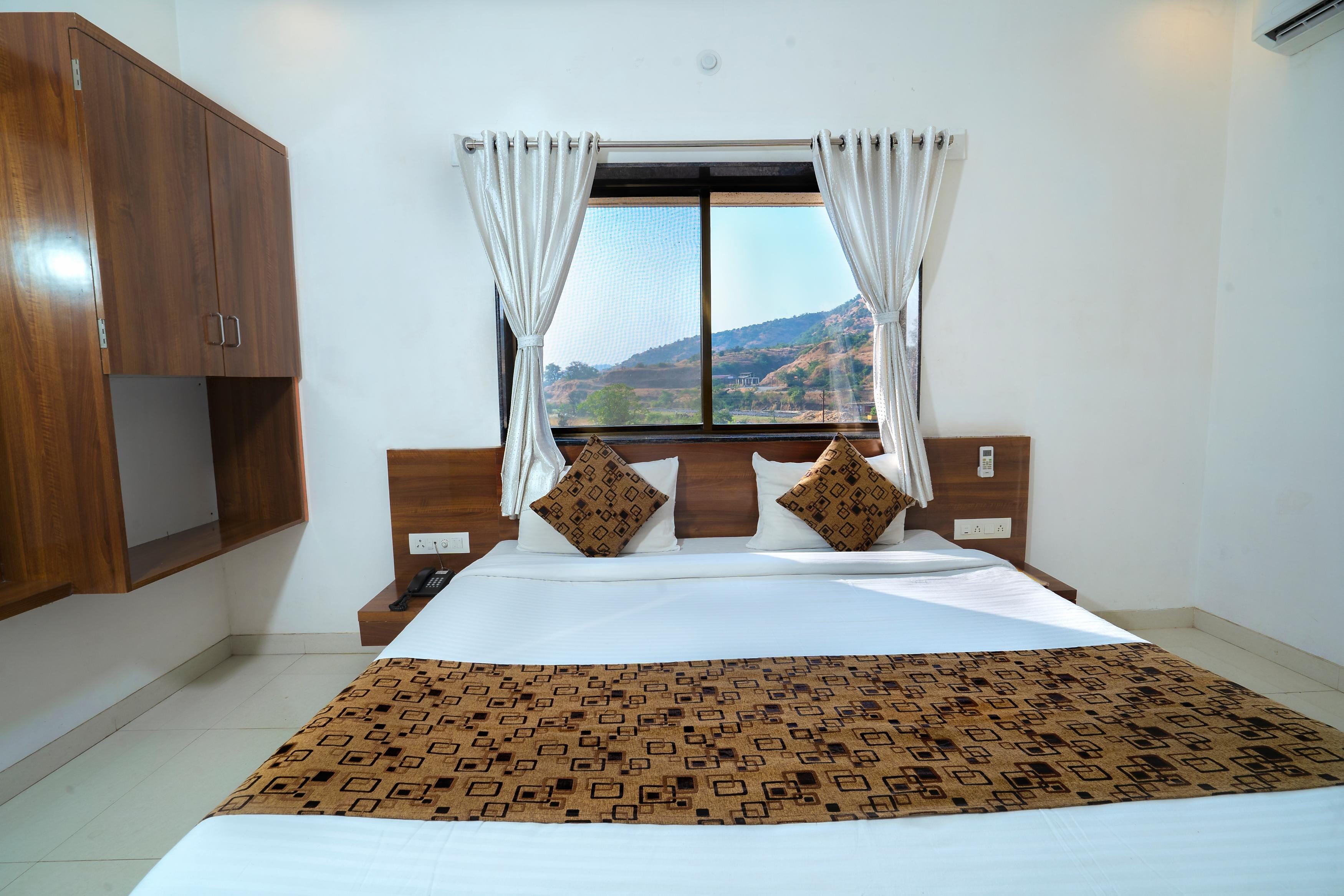Hotel Jagadguru Lonavala 4