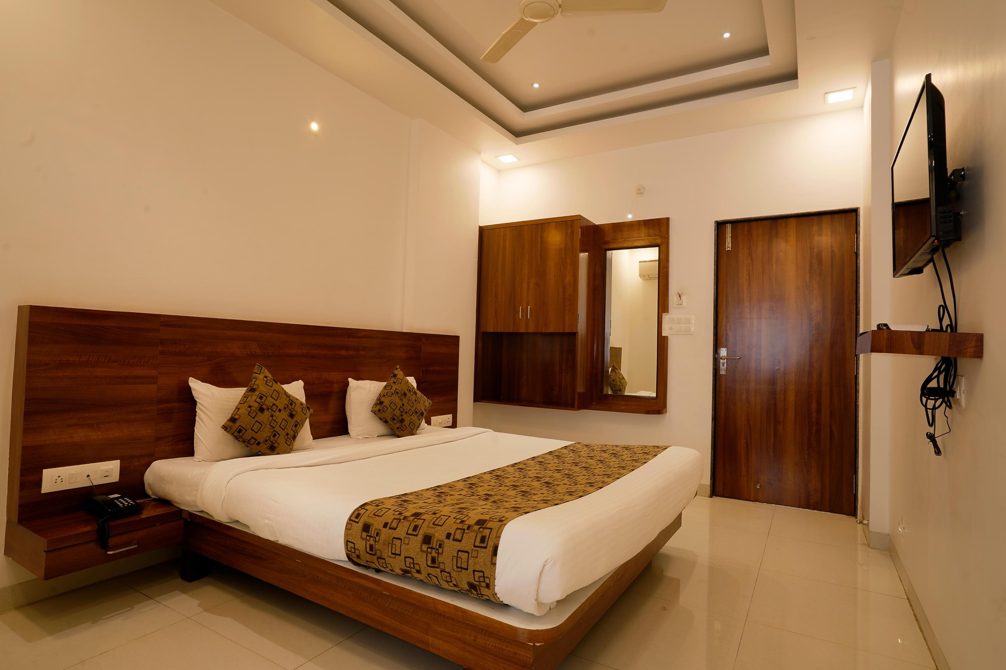 Hotel Jagadguru Lonavala 2