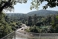 Saraiville - A Boutique Riverside Stay, Dehradun