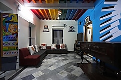 HappiNest - The Backpacker's Hostel, Mumbai