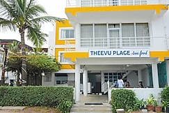 Theevu Plage | Rooms in a Beach Hut, Auroville