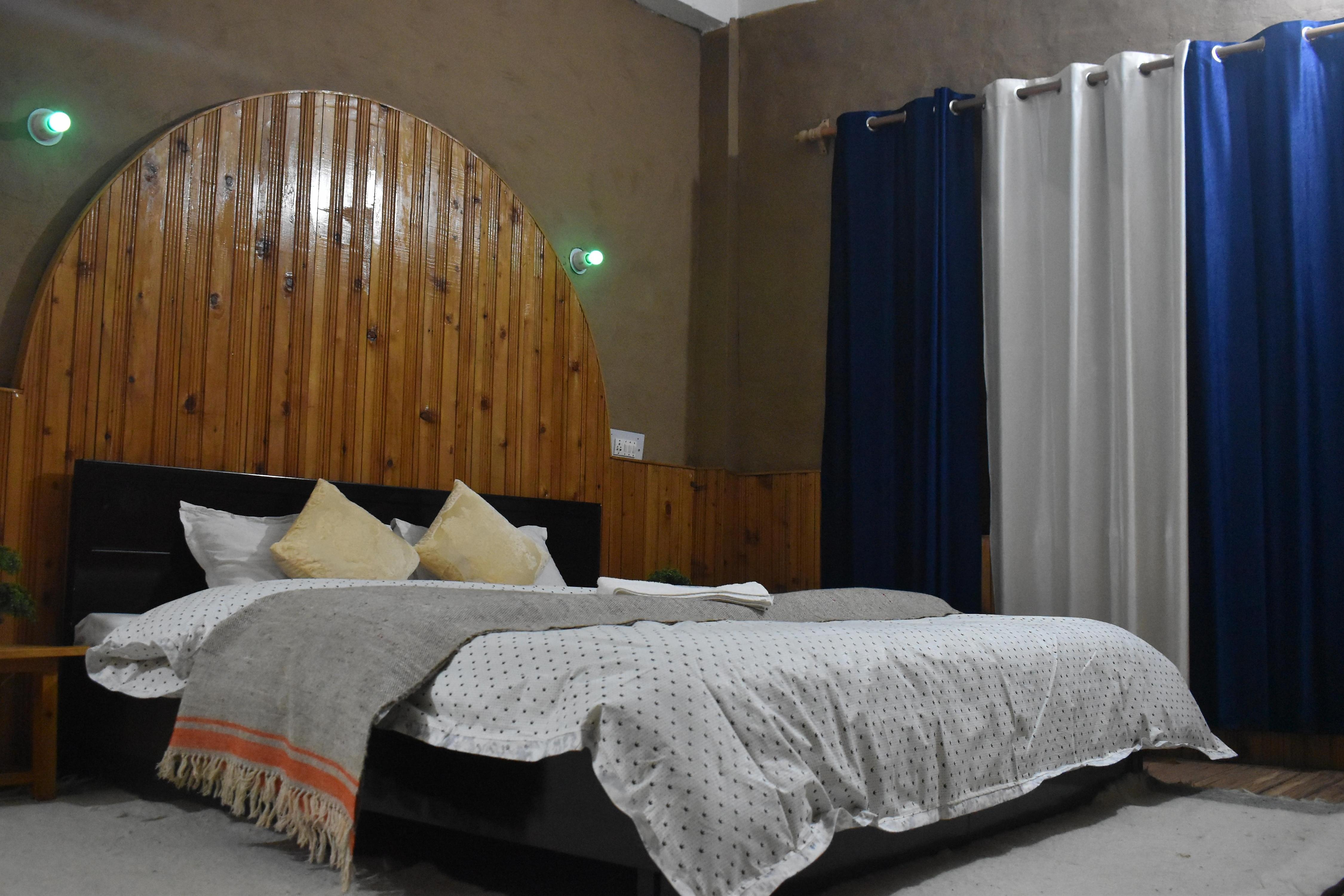Shyam Home Stay - Tap to explore photos