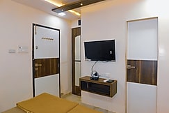 Nest Dormitory & Shared Accomodation, Mumbai