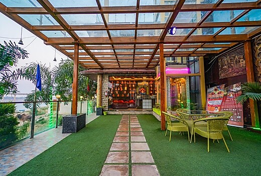 Shiv Rudraksh Resort - Near Assi Ghat