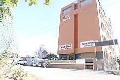 Hotel Grand Ecotel, Paithan