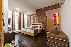 Airport Hotel Tashree Near Yashobhoomi, Delhi