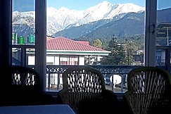 Manoj Homestay | Rooms & Kitchen, Bir Billing