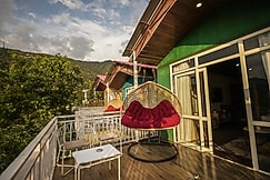 Nazaara Nature Retreat, Bhattiyat