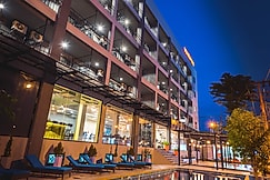 Maikhao Hotel, Phuket