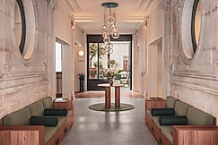 Hotel Belleval, Paris