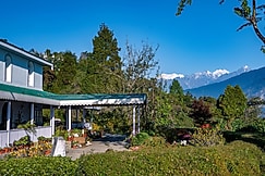 Eco Adventure Resorts The Temi Bungalow, Aritar