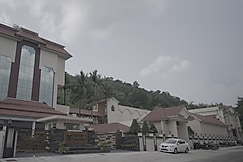 Deepti Courtyard - Luxury Hotel in Rourkela, Rourkela