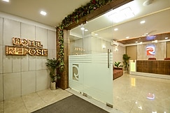 Hotel Repose, Ahmedabad