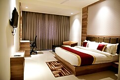 Hotel Crystal Grand, Haldwani